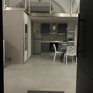 Opificio , Aeroporto di Catania Fontana Rossa Italia