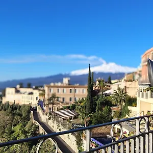 Lyssa , Taormina Italia