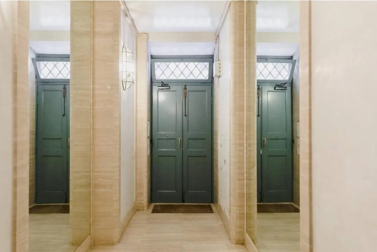 Suite Design Piazza Di Spagna Rome Apartment